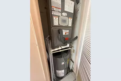 202 Greenbrier C, West Palm Beach, FL 33417 - Photo 4