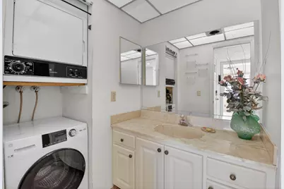 136 Capri C, Delray Beach, FL 33484 - Photo 18