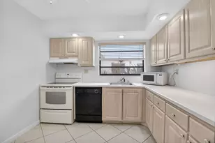 136 Capri C, Delray Beach, FL 33484 - Photo 10