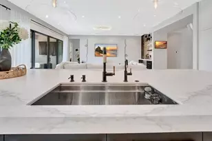 17065 Rainbow Fls Trl, Boca Raton, FL 33496 - Photo 16