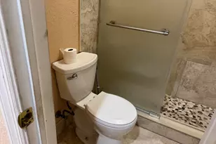 816 Greenbriar Dr, Lake Park, FL 33403 - Photo 6