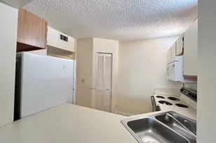 2641 Gately Dr W, West Palm Beach, FL 33415 - Photo 8