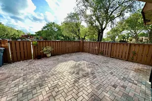 8081 Severn Dr, Boca Raton, FL 33433 - Photo 12