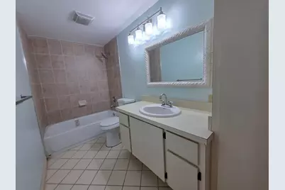 832 Blue Ridge Circle, West Palm Beach, FL 33409 - Photo 10