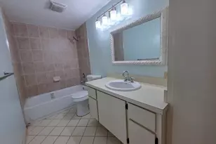 832 Blue Ridge Cir, West Palm Beach, FL 33409 - Photo 10