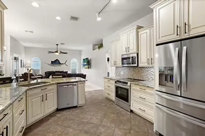 8015 97th Court, Vero Beach, FL 32967 - Photo 18