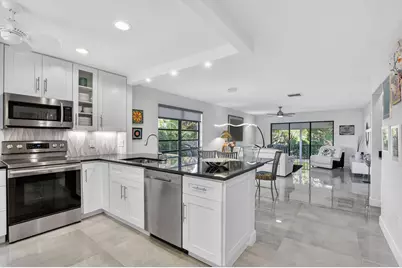 8310 Casa Del Lago #1b, Boca Raton, FL 33433 - Photo 1
