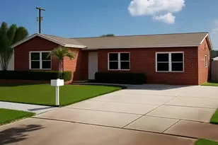 754 Fairhaven Dr, North Palm Beach, FL 33408 - Photo 1