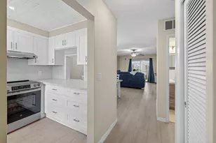 2050 NE 39th St, Lighthouse Point, FL 33064 - Photo 4