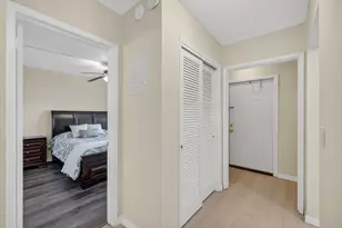 2050 NE 39th St, Lighthouse Point, FL 33064 - Photo 10