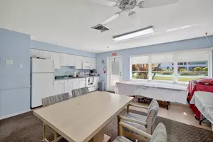 2050 NE 39th St, Lighthouse Point, FL 33064 - Photo 34