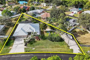 3221 SE Quay St, Port Saint Lucie, FL 34984 - Photo 2