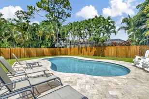 804 Foxpointe Cir, Delray Beach, FL 33445 - Photo 8