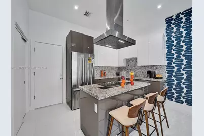 1222 NE 15th Avenue, Fort Lauderdale, FL 33304 - Photo 14