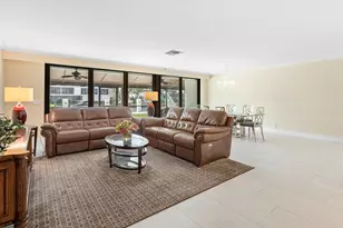 1014 Bel Air Dr, Boca Raton, FL 33487 - Photo 10