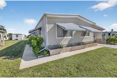 36001 Dron Bay, Boynton Beach, FL 33436 - Photo 2