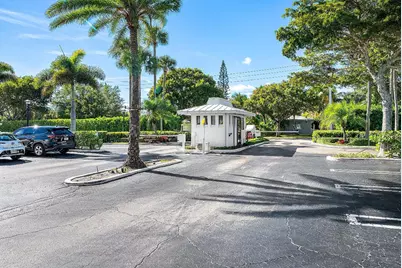 5200 N Flagler Drive #603, West Palm Beach, FL 33407 - Photo 2