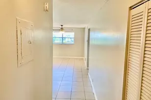 550 SW 2nd Ave, Boca Raton, FL 33432 - Photo 2