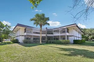 7 N Greenway Village N, Royal Palm Beach, FL 33411 - Photo 20