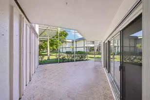 7 N Greenway Village N, Royal Palm Beach, FL 33411 - Photo 10