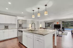 3060 SE Darien Rd, Port Saint Lucie, FL 34952 - Photo 8