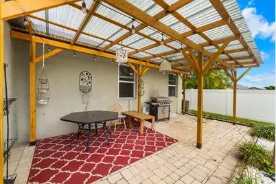 110 65th Avenue E, Bradenton, FL 34203 - Photo 28