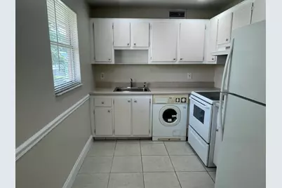 472 Saxony J, Delray Beach, FL 33446 - Photo 6