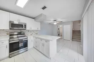 2508 NW 99th Ave, Coral Springs, FL 33065 - Photo 6