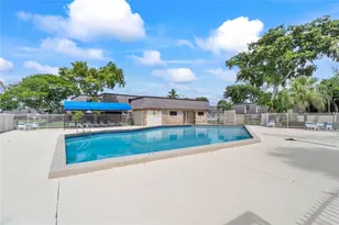 2508 NW 99th Ave, Coral Springs, FL 33065 - Photo 4