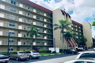 3300 W Rolling Hills Cir, Davie, FL 33328 - Photo 2