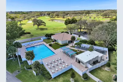 3300 W Rolling Hills Circle #708, Davie, FL 33328 - Photo 10