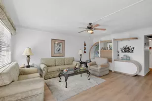 112 Richmond A, Deerfield Beach, FL 33442 - Photo 2