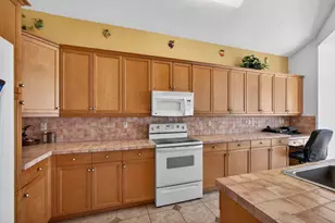 2008 Reston Cir, Royal Palm Beach, FL 33411 - Photo 16