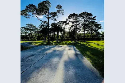 8895 N Bates Road, Palm Beach Gardens, FL 33418 - Photo 42