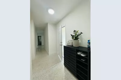 8895 N Bates Road, Palm Beach Gardens, FL 33418 - Photo 14