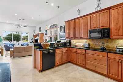 8672 Via Avellino, Lake Worth, FL 33467 - Photo 12