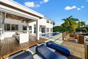 16430 NE 30th Ave, North Miami Beach, FL 33160 - Photo 12