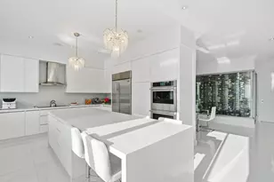 16430 NE 30th Ave, North Miami Beach, FL 33160 - Photo 16