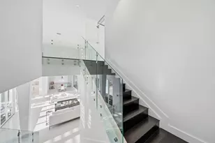 16430 NE 30th Ave, North Miami Beach, FL 33160 - Photo 42