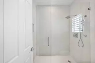 16430 NE 30th Ave, North Miami Beach, FL 33160 - Photo 34