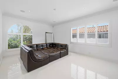 16430 NE 30th Avenue, North Miami Beach, FL 33160 - Photo 48