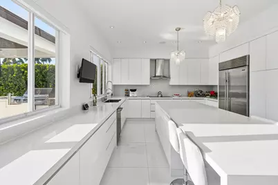 16430 NE 30th Avenue, North Miami Beach, FL 33160 - Photo 18