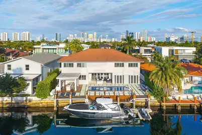 16430 NE 30th Avenue, North Miami Beach, FL 33160 - Photo 24