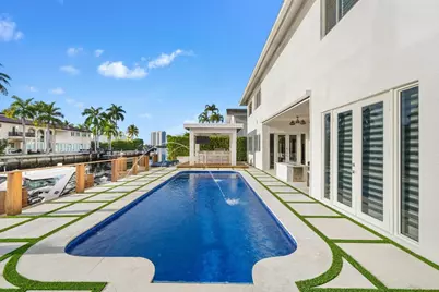 16430 NE 30th Avenue, North Miami Beach, FL 33160 - Photo 52