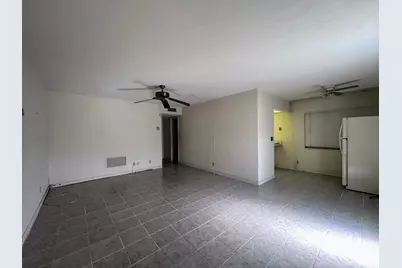 2400 Lake Osborne Drive #102, Lake Worth Beach, FL 33461 - Photo 10