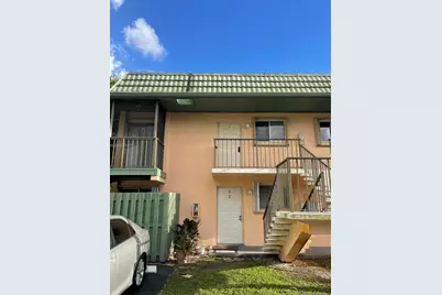 1850 Fairview Villas Drive #3, Palm Springs, FL 33406 - Photo 1