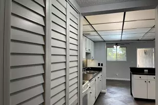 1850 Fairview Villas Dr, West Palm Beach, FL 33406 - Photo 6