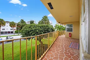 930 Osceola Dr, Boca Raton, FL 33432 - Photo 32