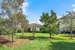 1119 Arrowhead Point Rd, Loxahatchee, FL 33470 - Photo 8