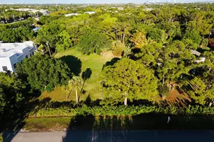 8895 N Bates Rd, Palm Beach Gardens, FL 33418 - Photo 14